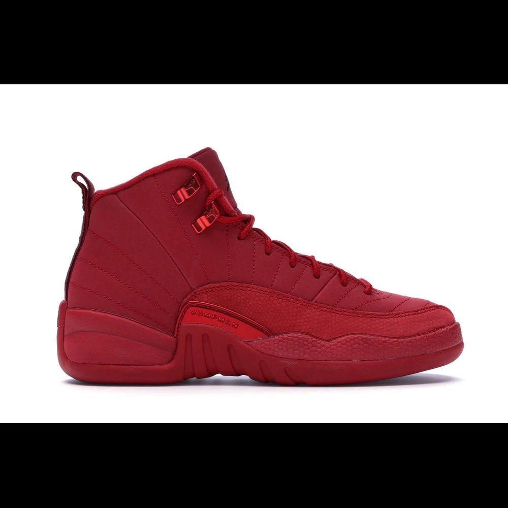 Gym red Jordan 12s